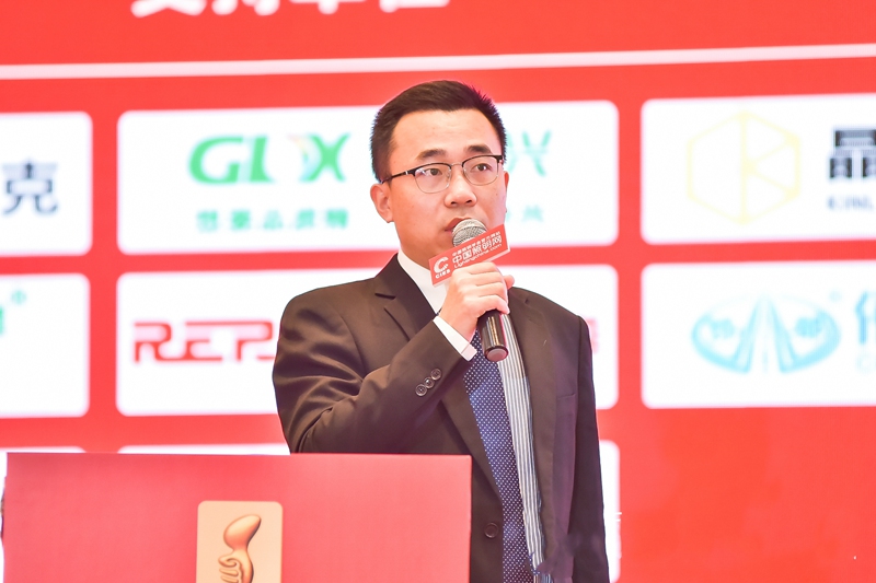 太龍智顯剖析智慧路燈(LED燈桿屏)落地經(jīng)驗(yàn) 中國(guó)照明產(chǎn)業(yè)生態(tài)發(fā)展論壇太龍智顯智慧路燈LED燈桿屏解決方案3