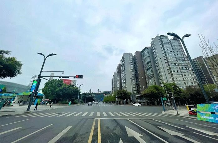 智慧路燈,LED燈桿屏 智慧路燈,LED燈桿屏